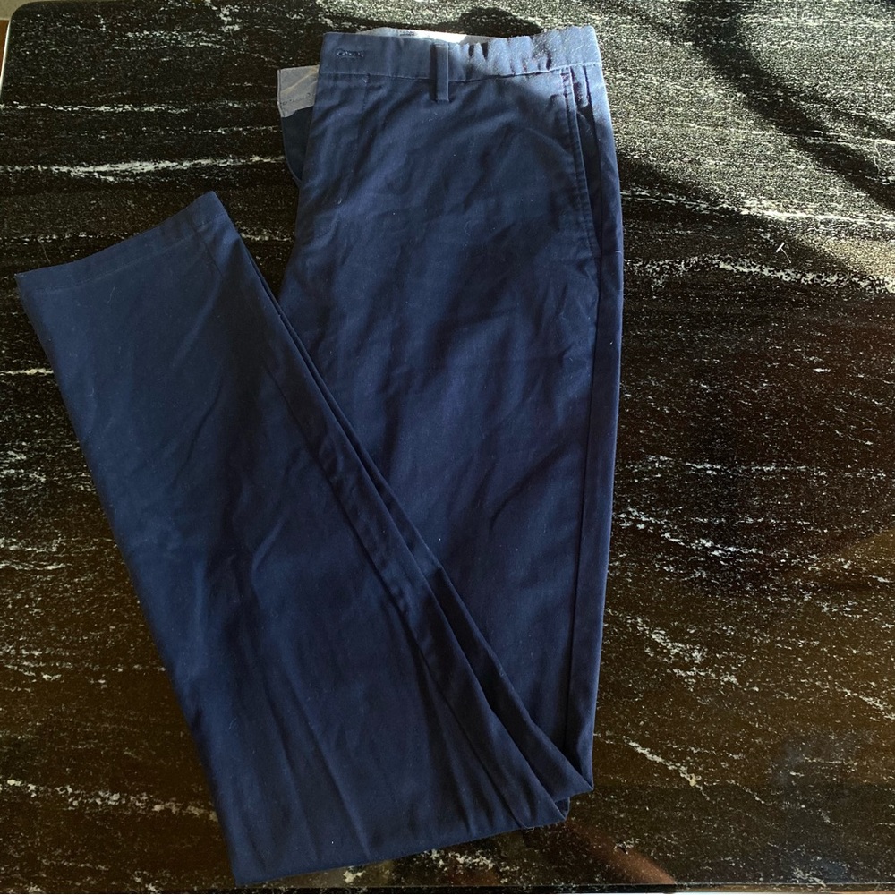 Old Navy Men’s Navy Blue Skinny Dress Chino Size 34 x 36